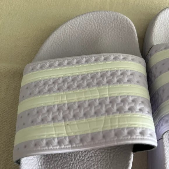 NEW Adidas Lilac Adilette Slides - Picture 4 of 4